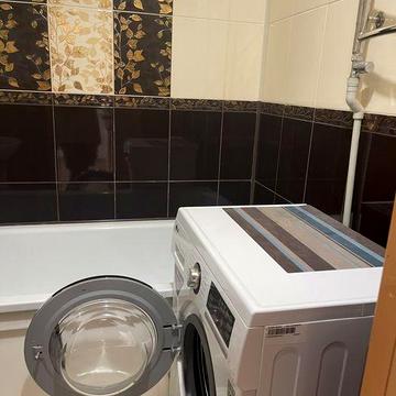 На довгий термін здається 1 кімнатна квартира з А.Опаленням.