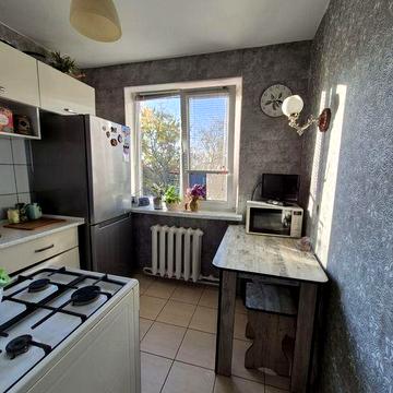 2-кімнатна квартира з ремонтом на Кругу