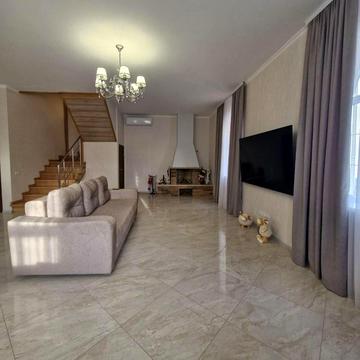 Покровська, 7