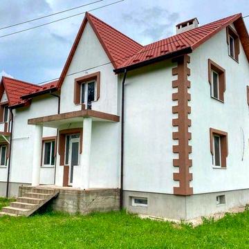 Продається житловий будинок готельного типу селище Східниця-Кропивник