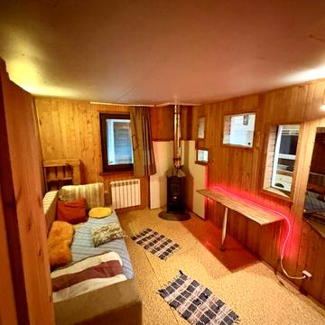 Без ріелтора Затишн будиночок з буржуйкою та Wi-Fi. Київ. Озеро,тераса