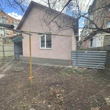 Будинок та частина будинку в районі Мотелю