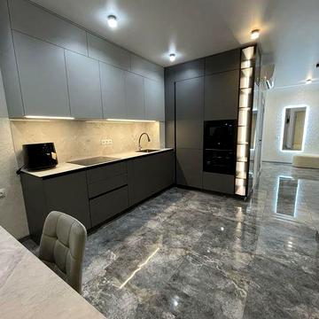 Продается просторная двухкомнатная квартира с новым ремонтом