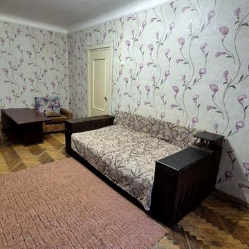 Вацлава Гавела бульв. (Івана Лепсе), 75