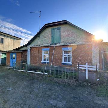 Продаж будинку, землі 25 сот під будівництво