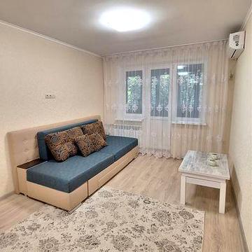 Власник. 3-кімнатна квартира О.Поля (П.Орлика), 107