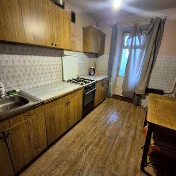 3к вул.Тичини, центр