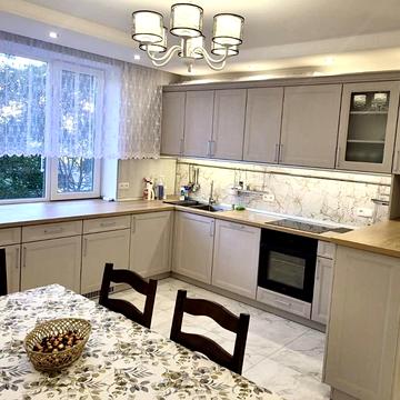 Світлий пров., 3