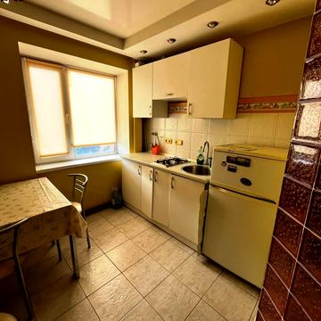 Зоологічна вул., 12/15