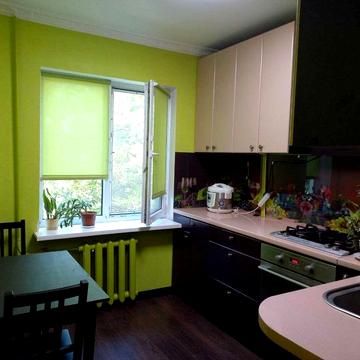 Сімї Глодан вул., 27