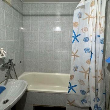 Центр. Здається 2-х кімнатна квартира