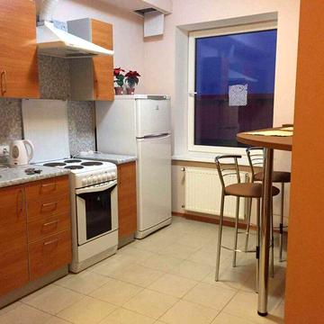 Продам 1  ком. кв. в Центре , ул. Королевы Елизаветы 2 , Мост Сити !