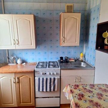 Сдаю 1кв.Новокузнецкая/центр южного/мебель,техника.Длительно.