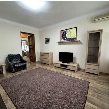 Володимира Вернадського вул. (Дзержинського), 7