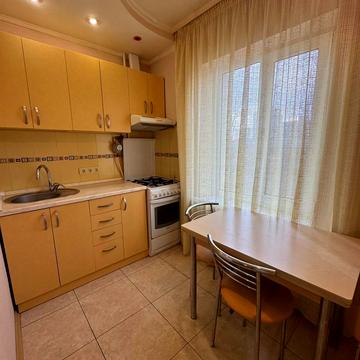 Лукянівська пл., 7