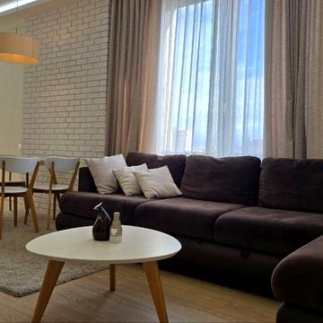 Тараса Шевченка бульв., 33-Б