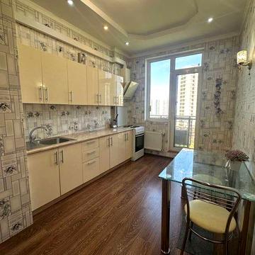 shev-03. Квартира на Таїрова в Перлині.