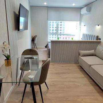 Всеволода Змієнка вул., 15/23