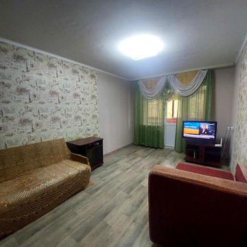 Академіка Філатова вул., 62