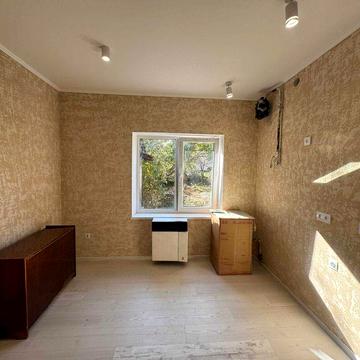 Продаж 1-кімнатної квартири у с. Рудне. Особнячого типу, кухня-студія