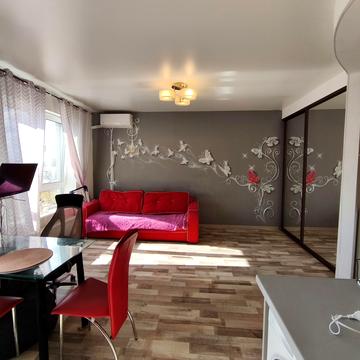 Павла Лі пров. (Московський), 2а;2б