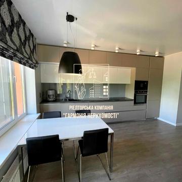 Дніпровська набережна вул., 16-Г