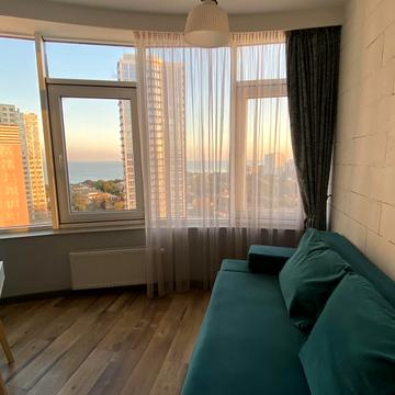 Літературна вул., 8