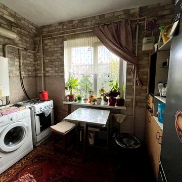 Продаж двокімнатної квартири на Космосі