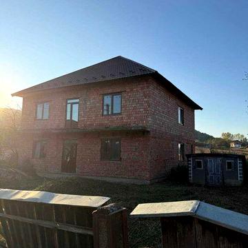 Продаж будинку в мальовничому місці — с. Коростувата