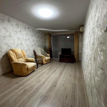 Небесної Сотні просп. (Маршала Жукова), 23