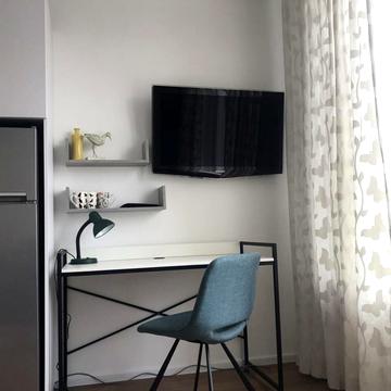 Василя Стуса вул., 35-37