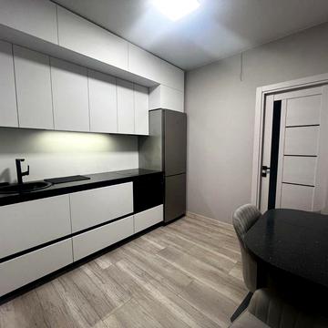 Європейського Союзу просп. (Правди), 45-А