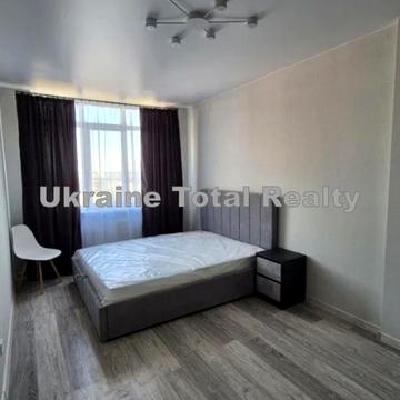 Чернігівська вул., 8