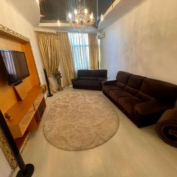 Володимира Івасюка просп. (Героїв Сталінграду), 2г