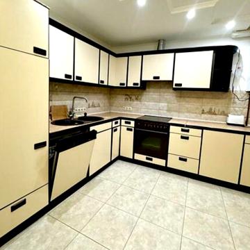 Оренда 3 кімнатної квартири біля озера