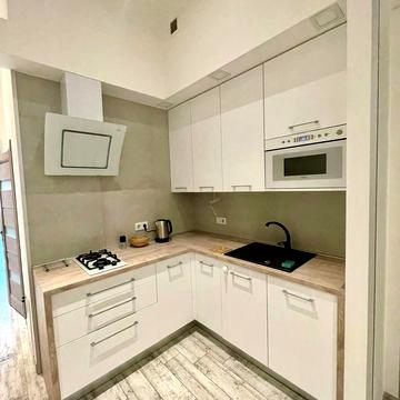 Свободи просп. (), 37