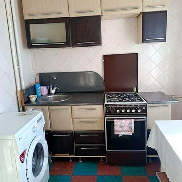 Тёплая 2-х комнатная на Космосе. Длительный срок. Звонить на вайбер.