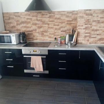 Академіка Глушкова просп., 9-Є