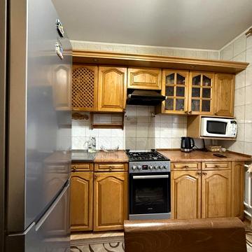 Спортивна вул. (Щорса), 38