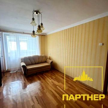 Поряд з міським садом. Продаж квартири.