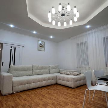 Роксоляни вул., 61