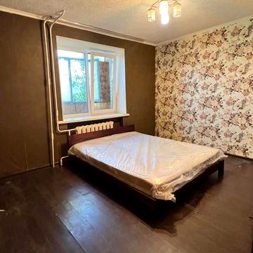 Миру вул., 1а