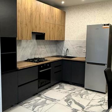 Героїв Небесної Сотні просп., 14 а