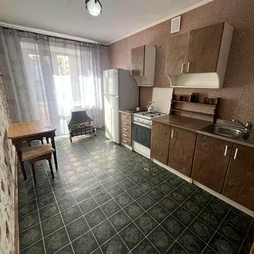 Довгострокова оренда 4к Квартира Прибузька вулиця