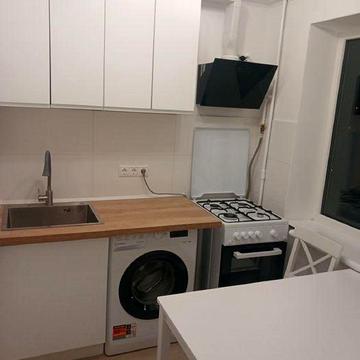 Оболонський просп., 7-Б