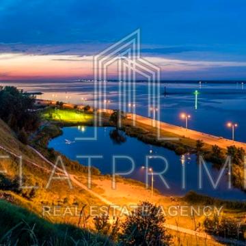 Набережна вул., 6