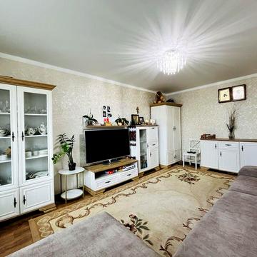 Продам 3-ну квартиру поруч пр-т Відродження