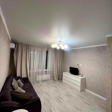 Фестивальний пров., 44