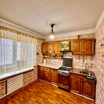 Леся Курбаса просп., 10-Ж