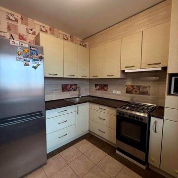 Квартира в новобудові з індивідуальним опаленням, косметичний ремонт!